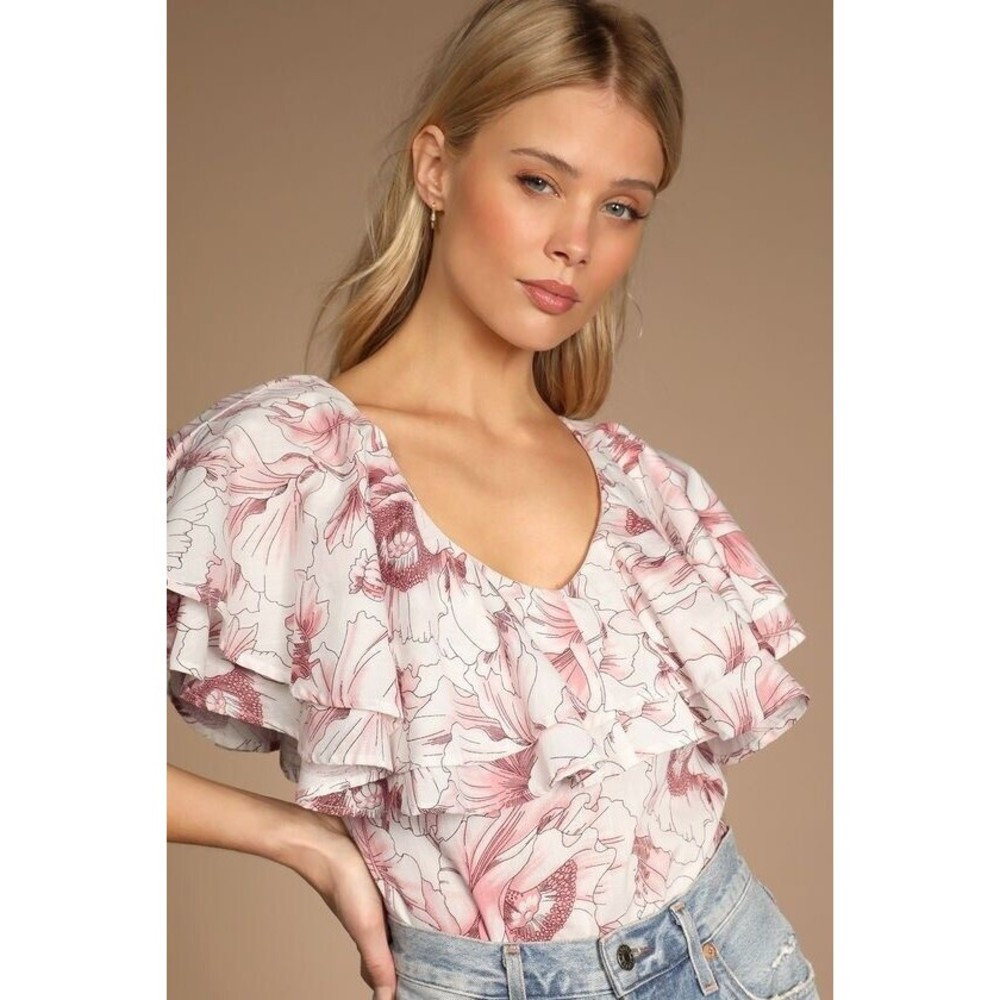 Size XS, Lulus Lovely Style White Floral Print Ruffled Short Sleeve Bodysuit